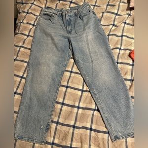 Abercrombie Curve Love Ultra High Rise 90s Straight Jean